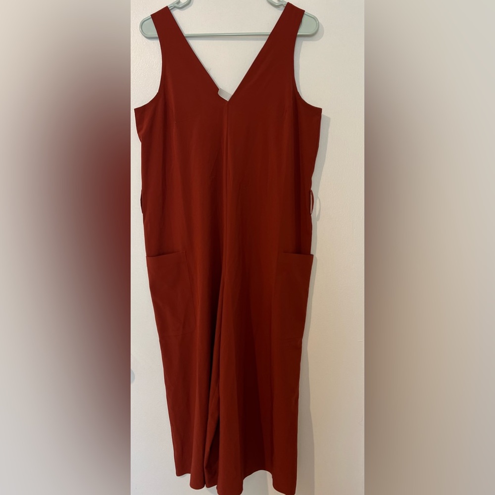 Athleta Sarasota Sleeveless Belted Jumpsuit in
Rust Red Size S - Picture 2 of 7